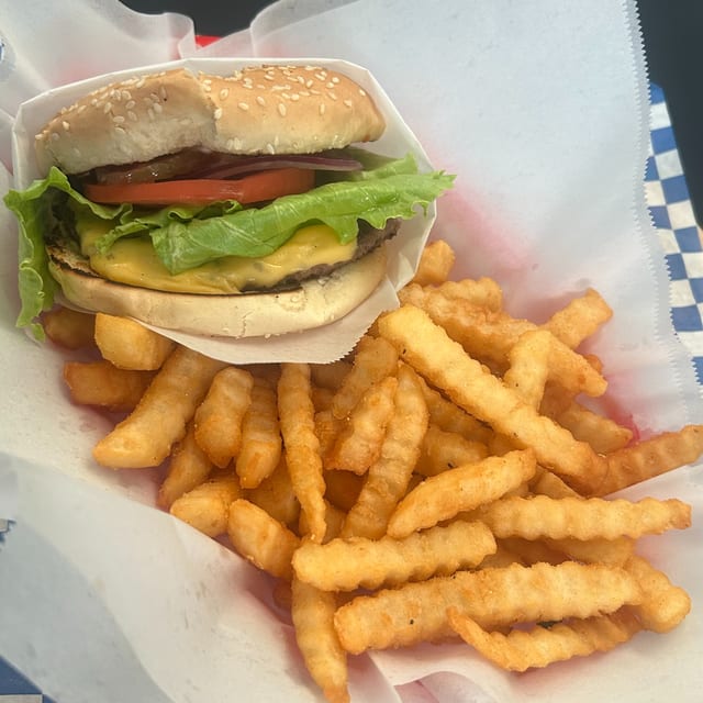 Cheeseburger Combo.